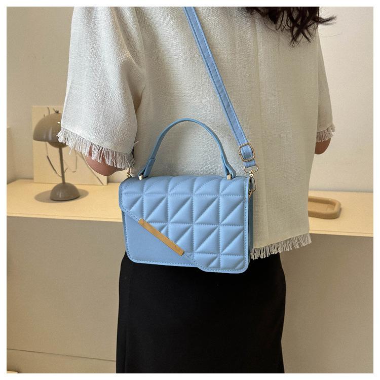 Women's Faux Leather Quilted Stitching Small Square Bag Fashion Magnetic Closure Shoulder Crossbody Purse