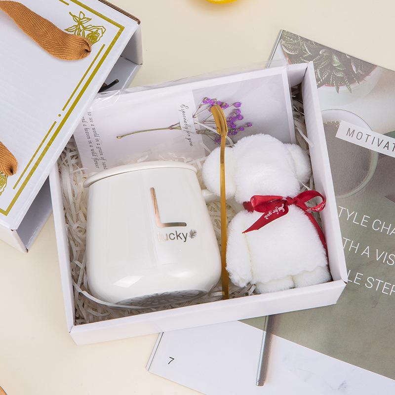 Keramiktasse schlichte Mode Handtasche Geschenkset Handtuch Bär Souvenir Eröffnung praktisches Geschenk Trinkbecher