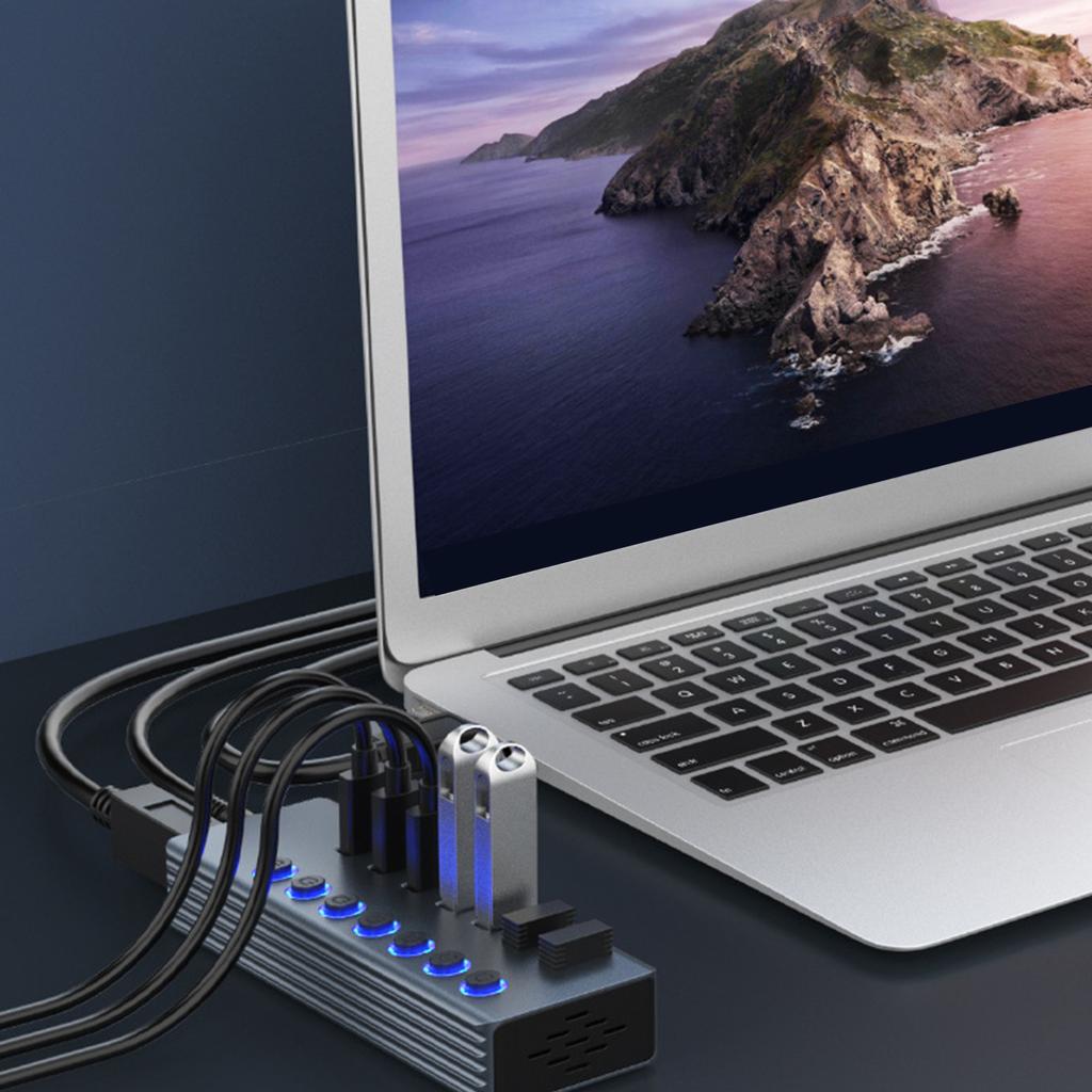 USB 3.0 Extension Hub With 7 Port And Individual LED Indicators for Efficient Data Transfer On Computer