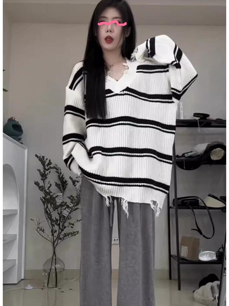 

Chic Tassel Knitted Striped V-Neck Sweater - Women s Loose Fit Autumn/Winter Pullover 3XL