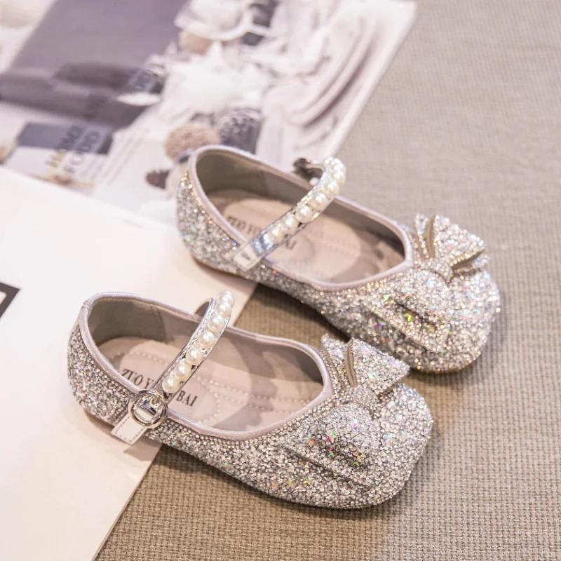 Barnskor Barn Ballerinaskor 2025 Flickor Prinsessko Mjuk Sula Balettdansskor Vattendiamant Små Läderskor Mary Jane-skor