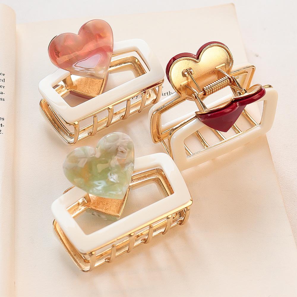 1pc Love Square Hair Clip, Simple Vinegar Clip, Personalized and Fashionable Temperament, Shark Clip Hair Clip Headband