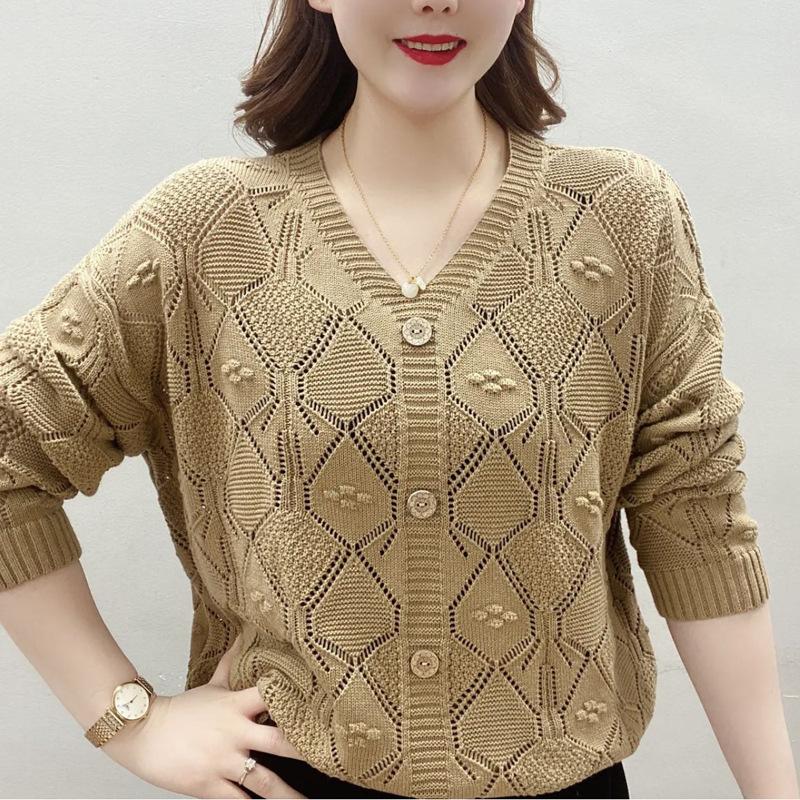 Spring and Autumn Casual Hollow Out Long Sleeved Sweater for Women V-neck Loose Solid Color Sweater for Women