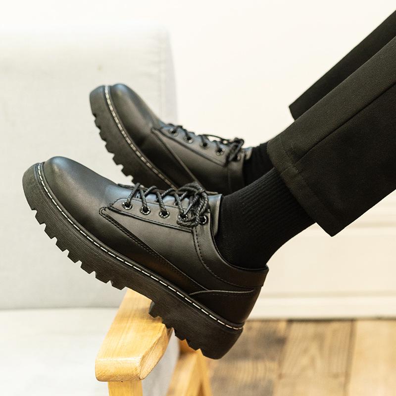 

New leather shoes men s trend versatile handsome shoes men s lace-up casual youth British black small leather shoes 39 sneaker size