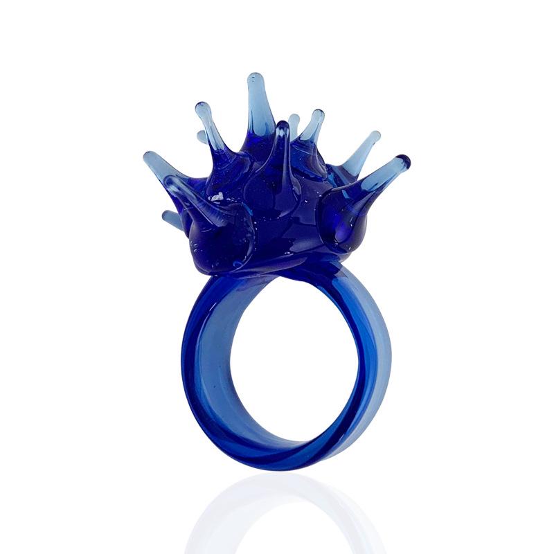 Wykwintny wielokolorowy pierścionek z jeżowcem morskim ze szkła Murano