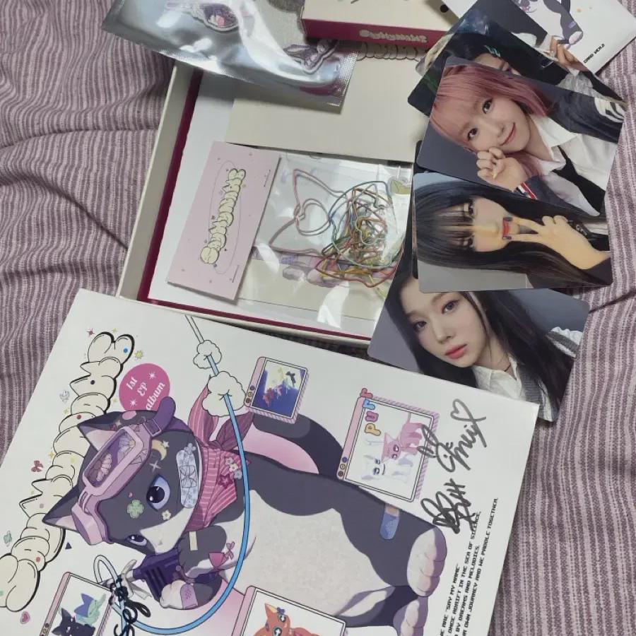 

Seri My Name Saymyname Продюсер Хитоми Ким Джэ Чжун Женская группа подписала контракт