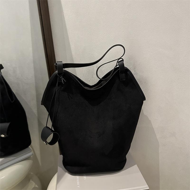 Vintage Women's Suede Shoulder Bags Solid Color Simple Ladies Large Capacity Casual Tote Autumn Portable Female Bucket Handbags