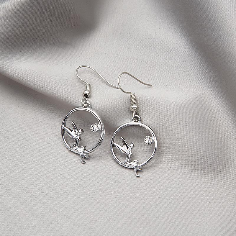 

Серьги-пусеты «Серебряная игла», «Французский жемчуг» и «Кошачий глаз» «Звезда и Луна» с циркониевыми вставками