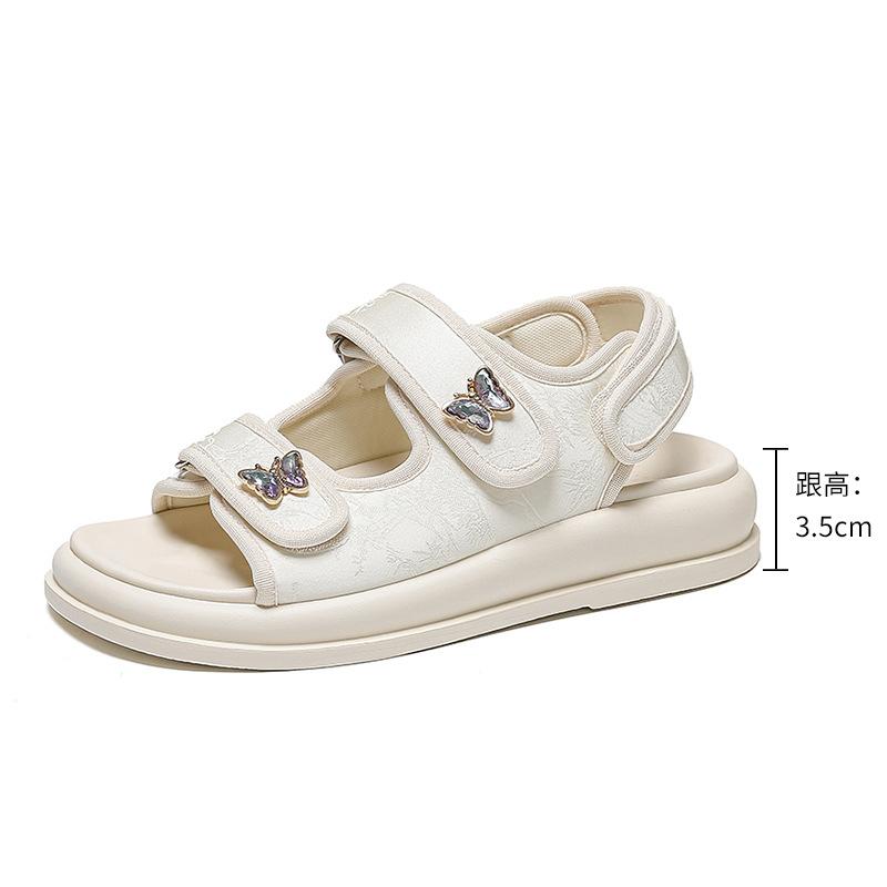 New Chinese Sandals Women's National Style Versatile Small Fragrant Style 2025 Summer New High-end Flat Casual Sandals Women