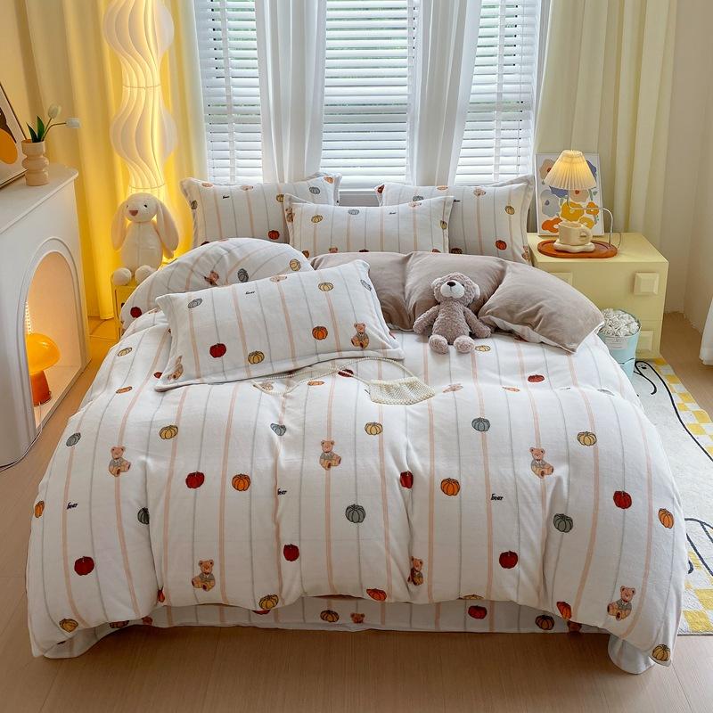 Set din patru piese din catifea cu lapte proaspăt de iarnă, husă de pilotă din flanel din catifea cu două fețe cu imprimare antistatică și set din trei piese din catifea