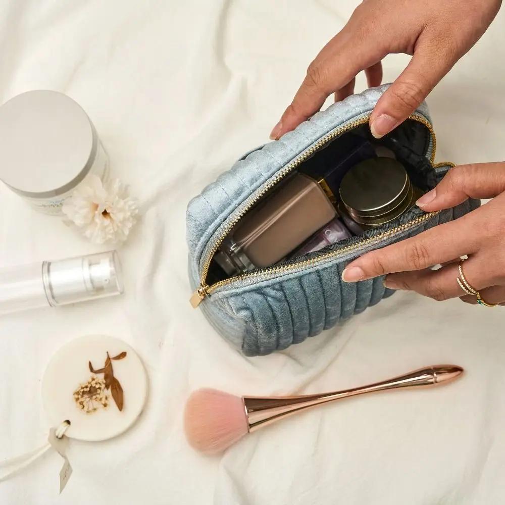 Portable Large Capacity Cosmetic Bag Multifunctional Velvet Makeup Bag Makeup Organizer Pouch Women Men