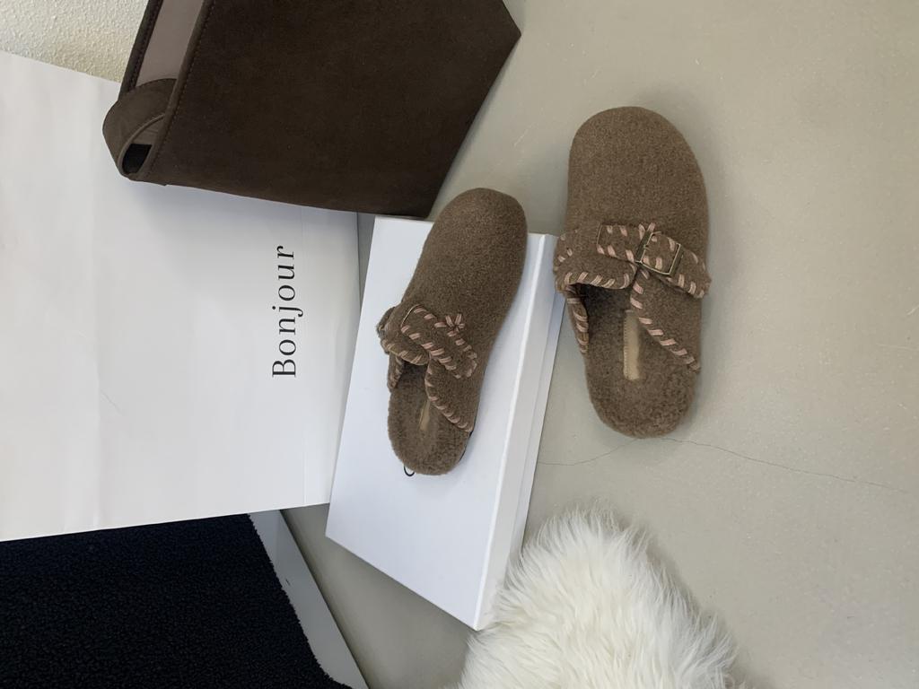 2025 autumn and winter new round-headed woolen one-word with plush warm thick-soled Mary Jane Doudou half-drag women's single shoes