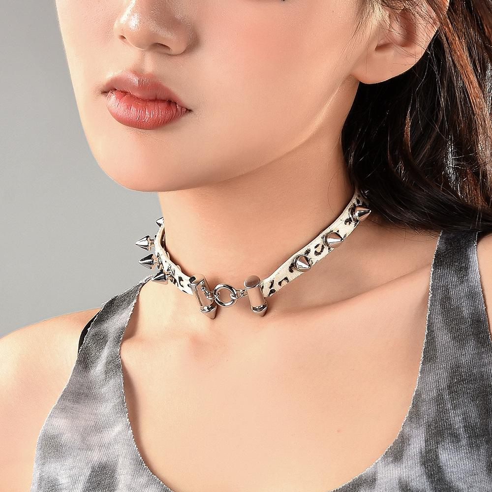 Leather Collar Hot Girl Style Rivets Leopard Print Horse Hair Clavicle Chain Women Choker Pendant Necklace
