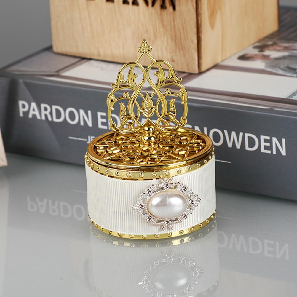 4Pcs Gold Candy Boxes with Lid, Vintage Plastic Round Favor Box for Candy, Chocolate, Small Gift Wedding Birthday Party Bridal Shower