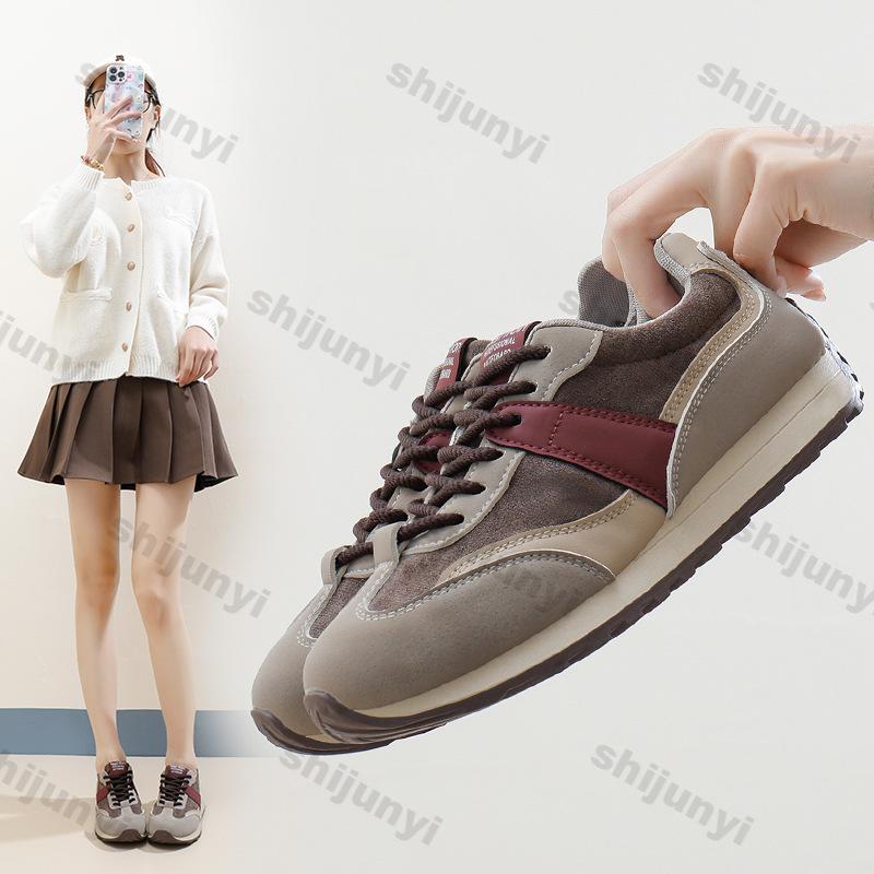 Fashion Women Casual Sneakers Spring New Lace Up Lightweight Soft Sole Shoes Woman Fashion Light Non Slip Running Shoes Zapatillas Mujer