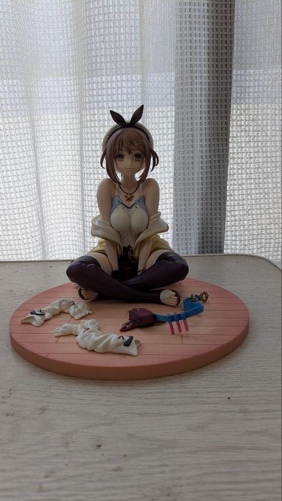 [USED] Phat Company Liza Figure