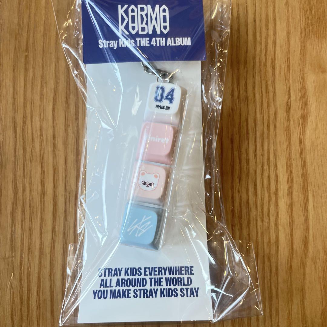 

[Б/У] Хёнджин Stray Kids KARMA Поп-ап брелок-кейкап