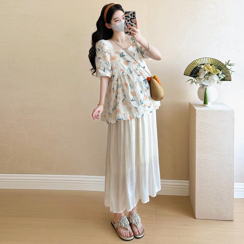 Women's Maternity Summer Doll Shirt & Shorts Two-Piece Set - Fashionable Short Sleeve Outfit for Outings
