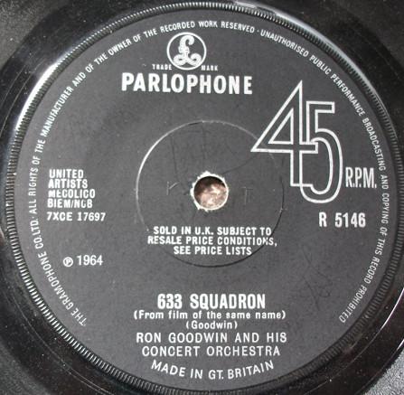 

7inch Record RON GOODWIN HIS ORCHESTRA 633 Squadron Love Theme From 633 R5146 Parlophone 1964 UK Pop Used