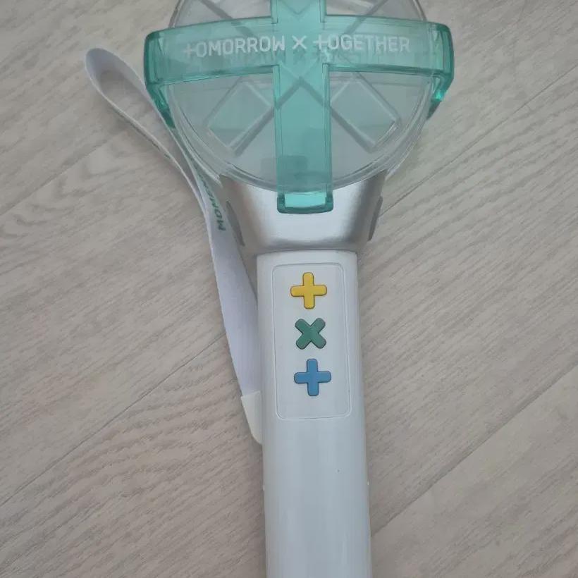 Tomorrow X Together Lightstick Ver. 1
