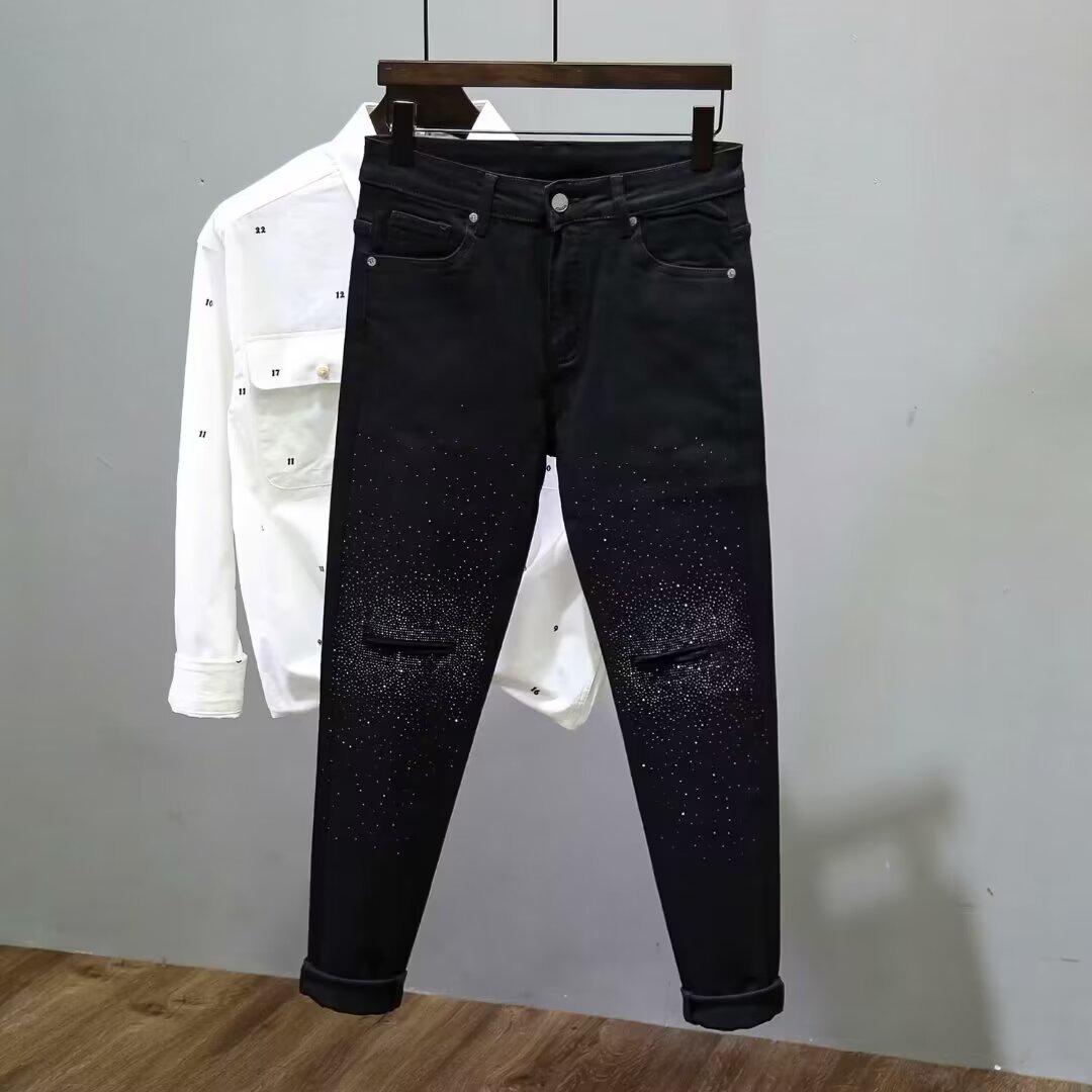 

Men s Distressed Straight-Leg Ripped Jeans - American High Street Style for Spring/Autumn. XL чорний