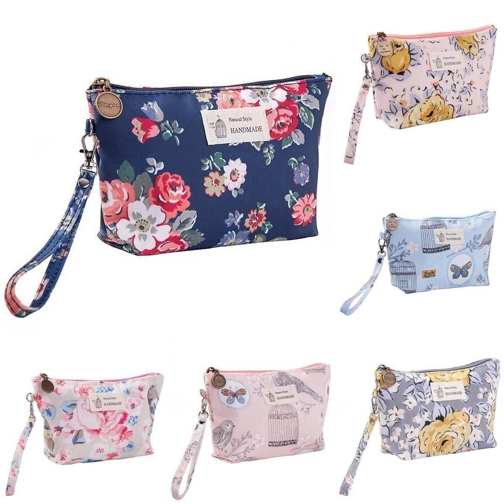 Portable Waterproof Printed Cosmetic Bag Travel Ladies Zipper Handheld Toiletry Bag Multifunctional Storage Bag In Modern Minimalist Style