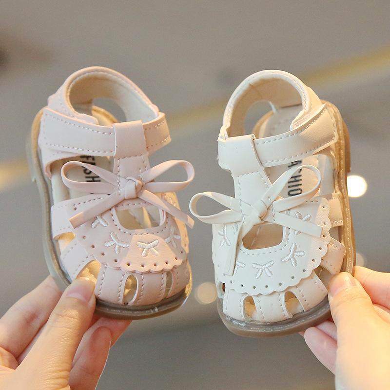 Girls Beach Shoes Simple Bows T-strap Baby Walking Shoes Soft Sole Non-slip 2025 Summer New Toddler Sandals Hollowed-out Trendy