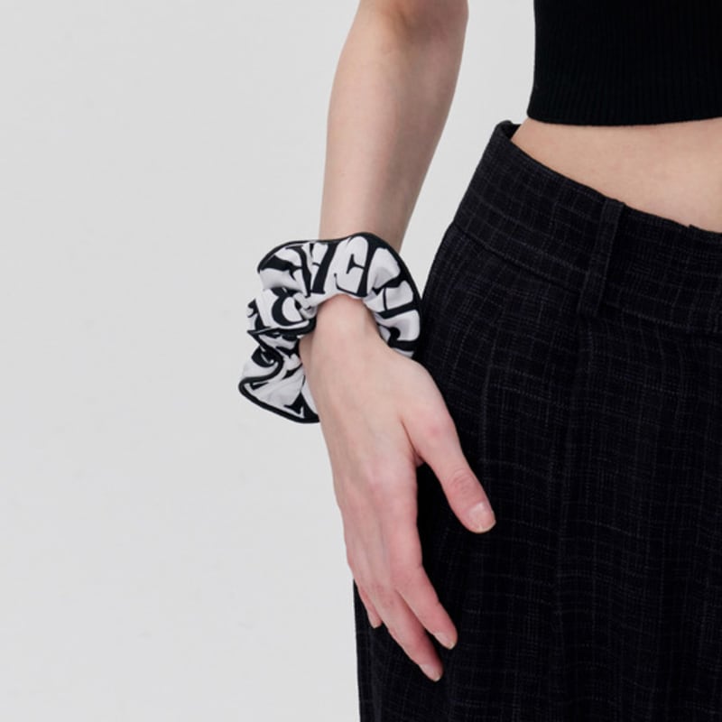 RE RHEE RERHEE SILK SCRUNCHIE