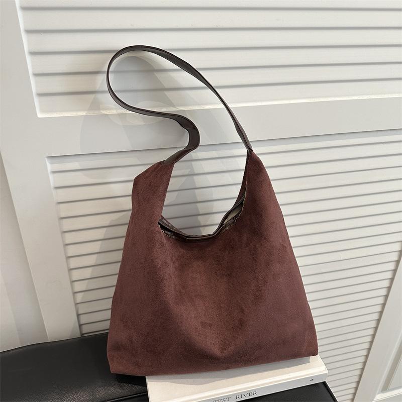 Solid color fashionable simple temperament large capacity shoulder bag women's popular new armpit bag tote bag