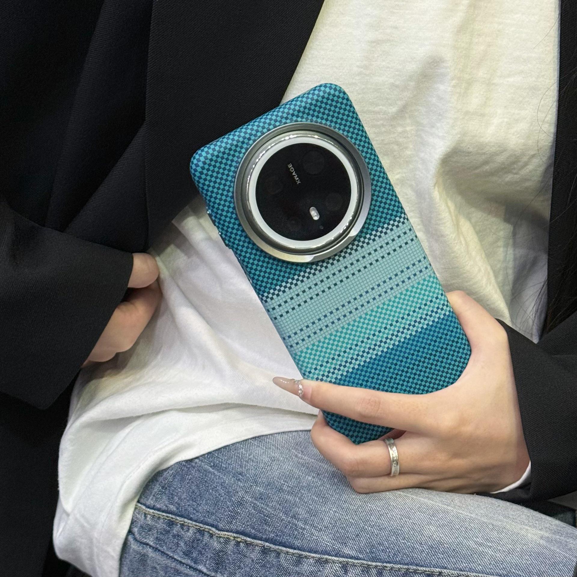 

Магнитный матовый защитный чехол Huawei Mate70Pro+ с металлическим объективом Moonrise Blue + Magnetic