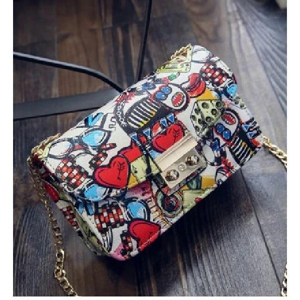 2022 New Women Bags Summer Graffiti Ladies Designer Handbags High Quality Chain Mini Bag Women Messenger Bags For Women Clutch