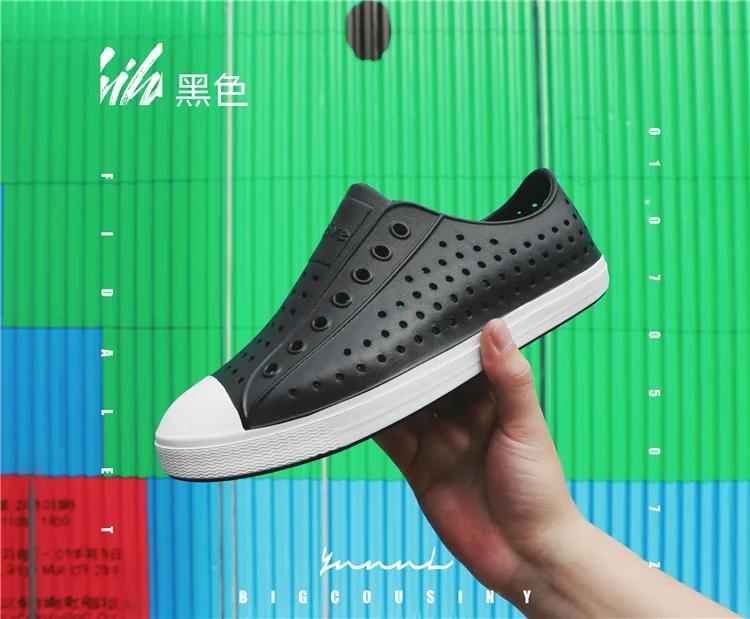 Men's Sandals Casual Outdoor Summer Hole White Shoes Breathable and Non Slip Soft Soled Shoes Canvas Shoes Dance