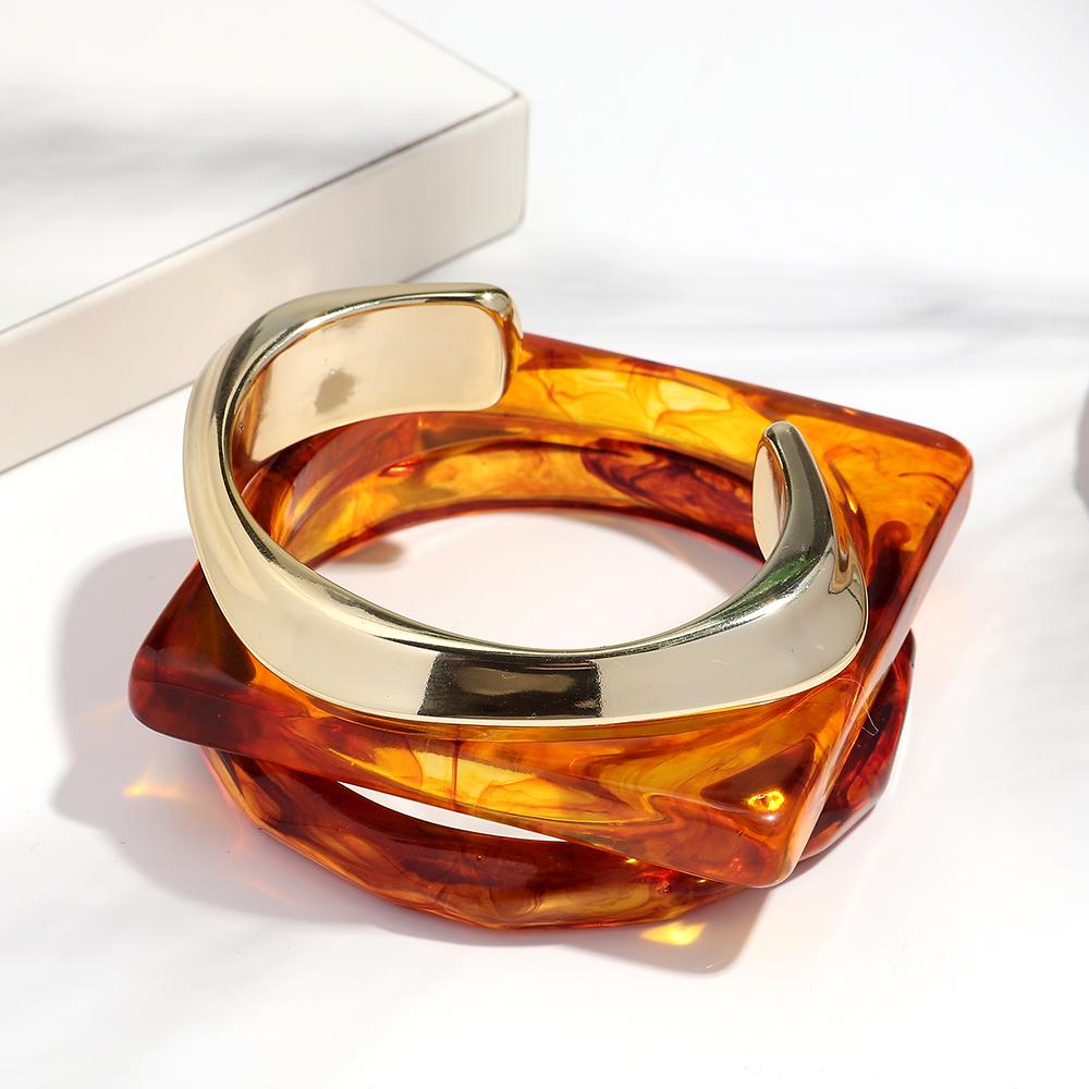 3pcs Amber Gold Color Acrylic Square Round Cuff Bracelets Bangle for Women Punk Resin Irregular Geometric Stack Jewelry Set Gift