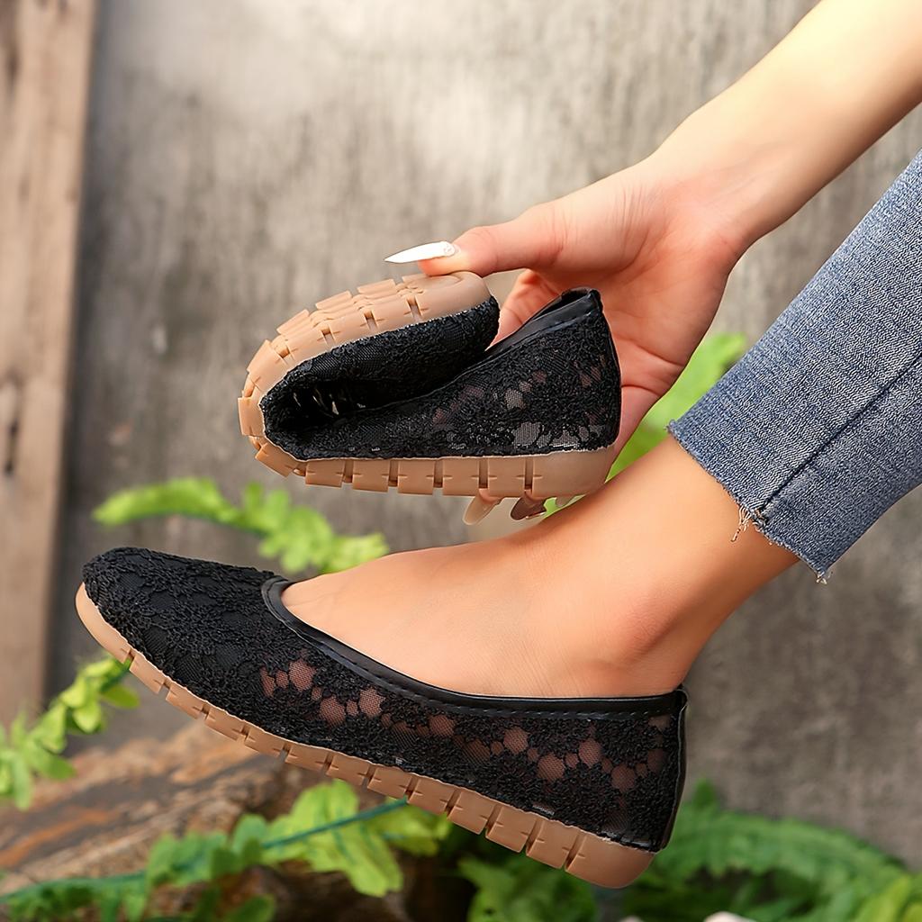 Festive Plaid Bow Flats: Lightweight, Comfortable, And Stylish for All Seasons