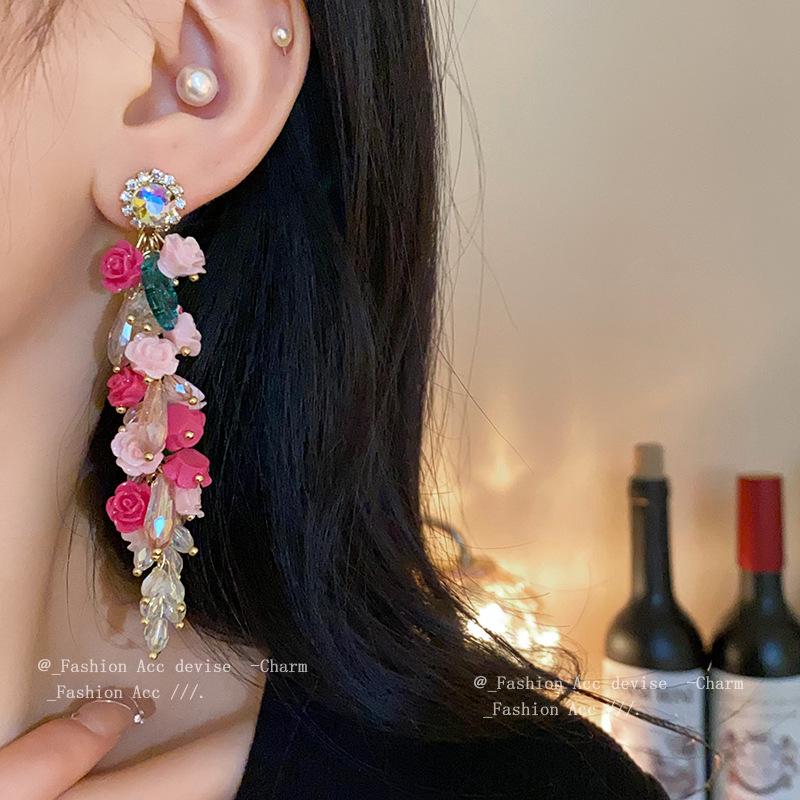 Silver Needle Diamond Inlaid Tassel Crystal Earrings – European & American Luxury Design with High-End Style & Elegant Temperament