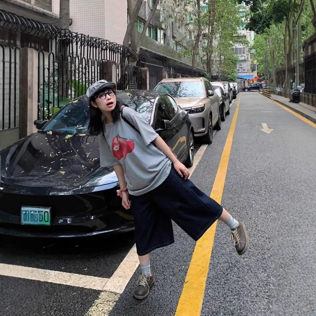 Unisexowe szorty dżinsowe w amerykańskim stylu z kolorowym napisem Dopamina: Wiosenno-letnie luźne spodnie cropped