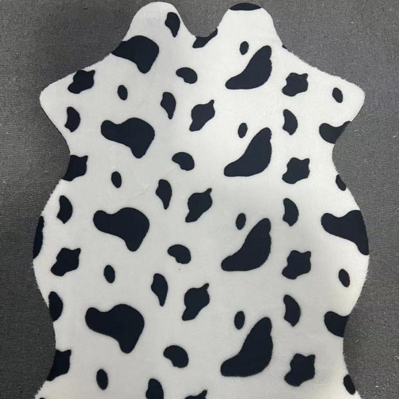 Plush Carpet for Living Room, Home Use, Bedside Cartoon Blanket Showcase Cow Print Bay Window Rug