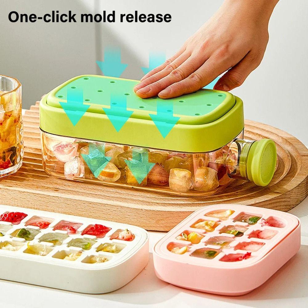 

2 in 1 Ice Cube Water Bottle 12/18 Grids Ice Mould Tray Multi-Function Ice Maker Kitchen Tools Green 500ml