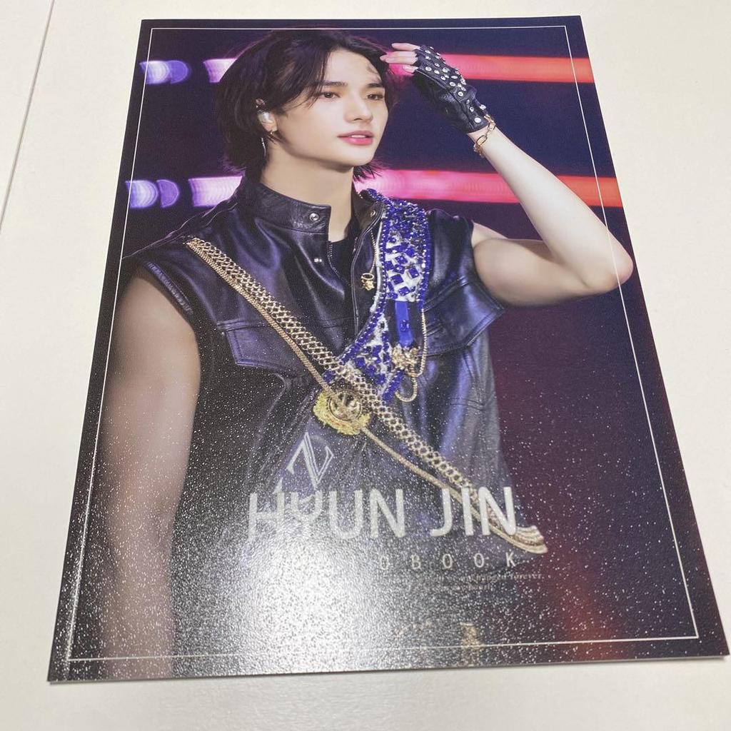 [USED] Hyunjin Photobook