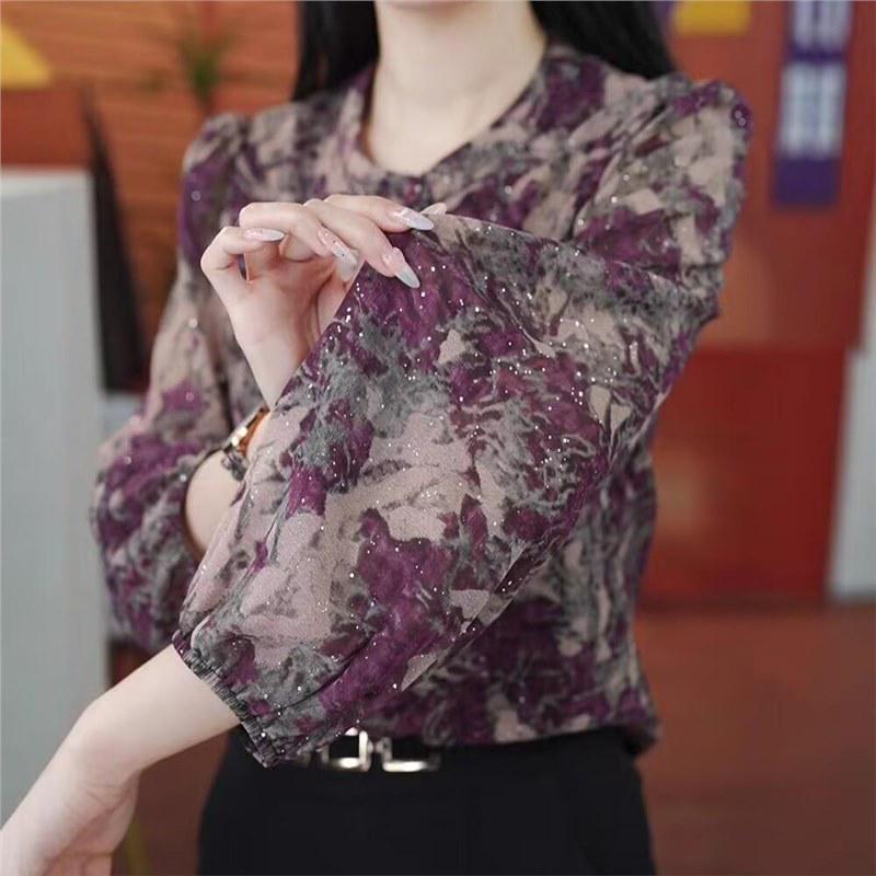 Plus Size Floral Ice Silk Shirt - Stylish, Loose & Belly Concealing for Spring/Summer