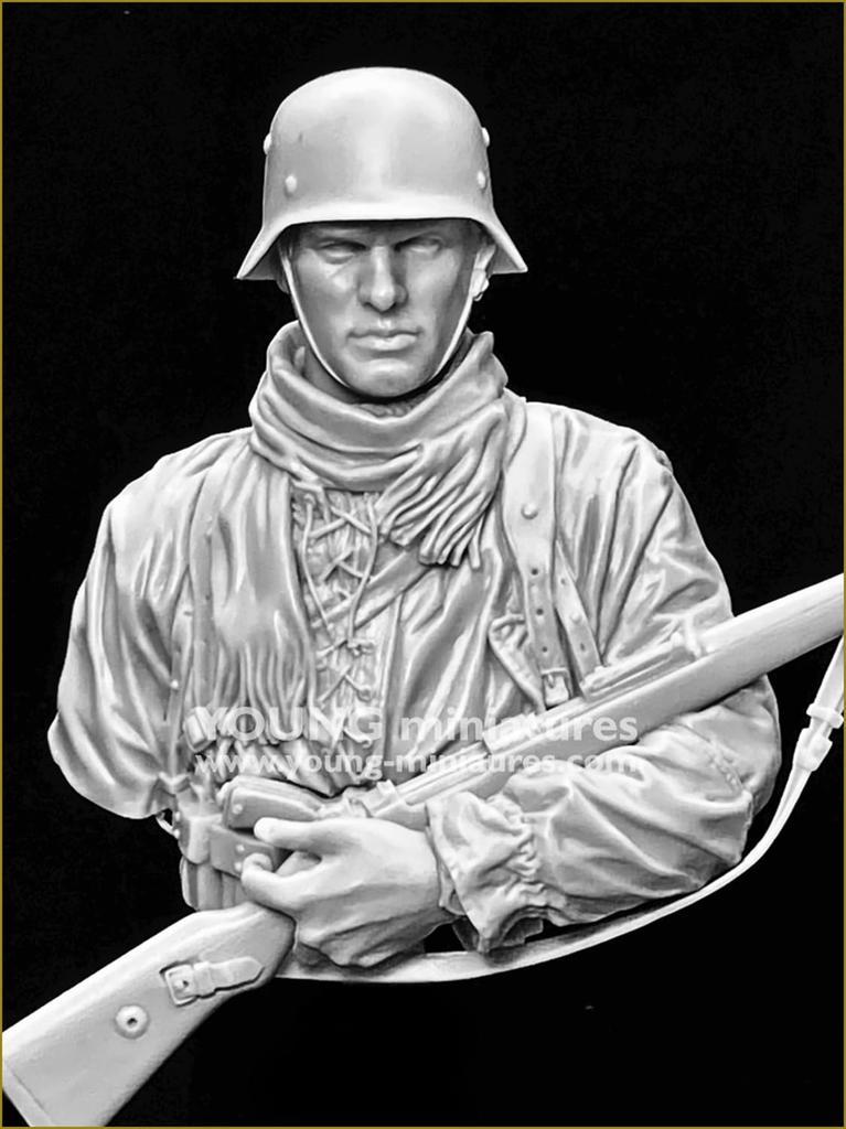 Young Miniatures 1/10 Scale WWII German Waffen-SS Young Infantryman with Rifle Bust Resin Kit YM18101 (Person)