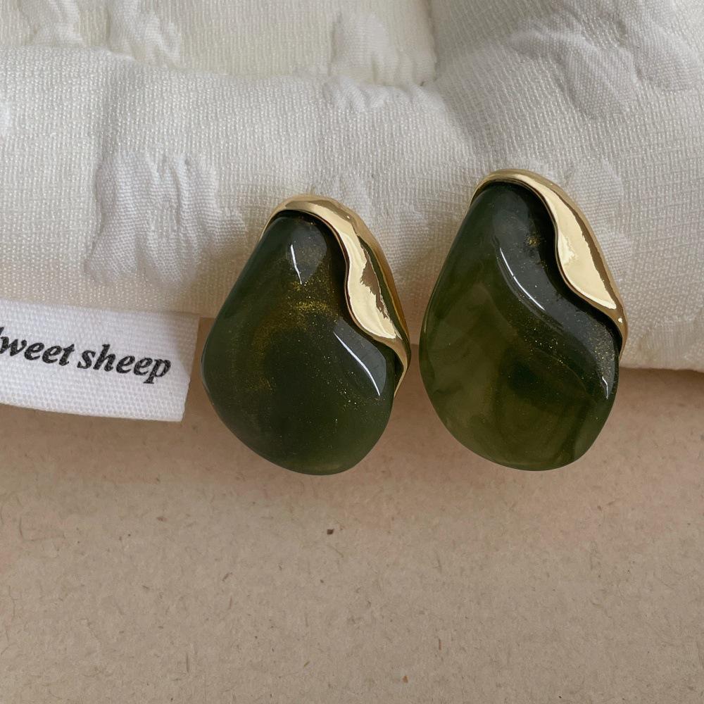 

Серьги-пусеты из янтаря для женщин - Металлическая мозаика в стиле легкой роскоши, дизайн 2025 года.