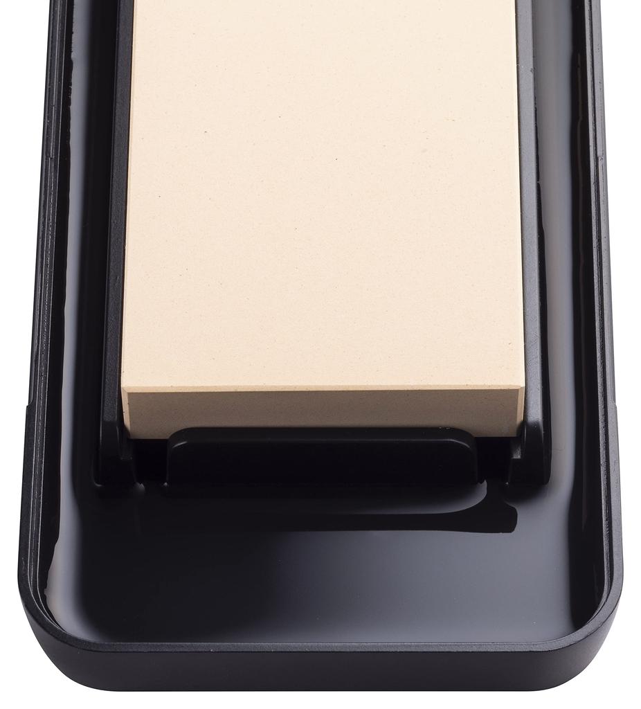 Kai Seki Magoroku Medium Knife with Storage Made in AP0330 Sharpener, #1000, Case, Japan,