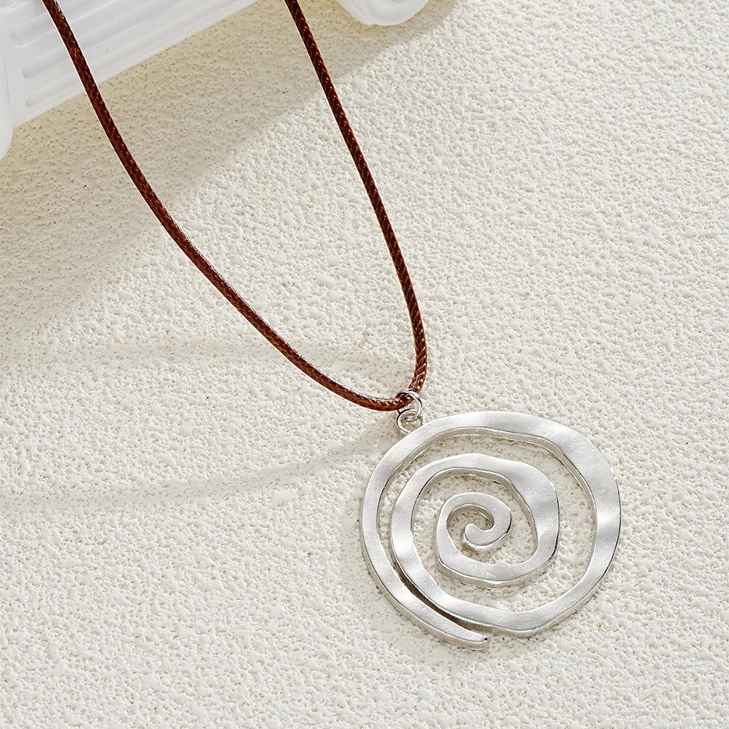 IF ME Ethnic Creative Big Spiral Conch Pendant Necklace Women Goth Adjustable Leather Wax Thread Chain Holiday Y2K Jewelry Accessories