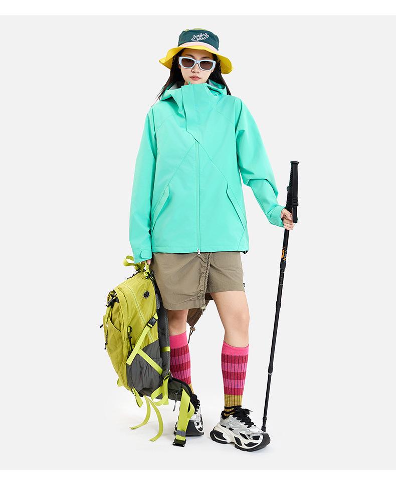 Single-Layer Softshell Hooded Jacket - Windproof, Waterproof, Lightweight, Wear-Resistant Outdoor Coat for Couples