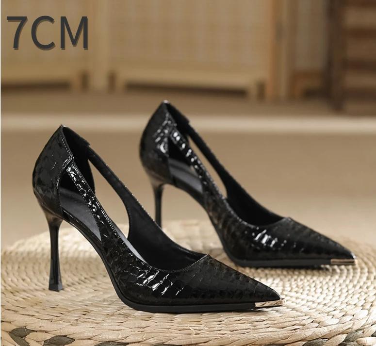 Fashion Women's High-heeled New with Stone Patterned Patent Leather Heels Women Pointed Toes Solid Color Widened Versized Womens Shoes