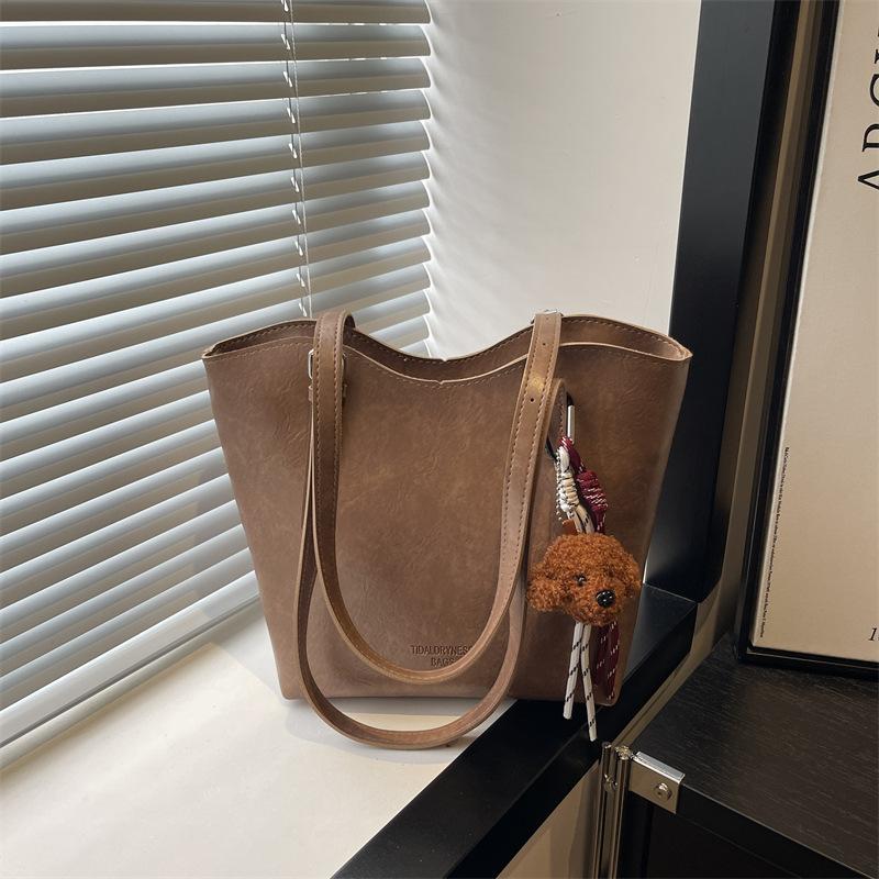 Large capacity commuter bag women's 2 new spring retro tote bag texture versatile women's shoulder bag