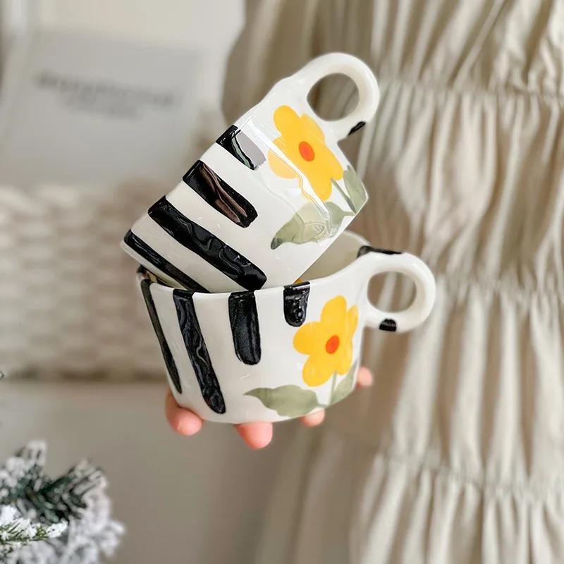 300ml Niedliche Handgekniffene Keramiktassen Kreative Blume Erdbeere Zitrone Geschenk Büro Zuhause Frühstück Hafermilch Espresso Kaffeetassen