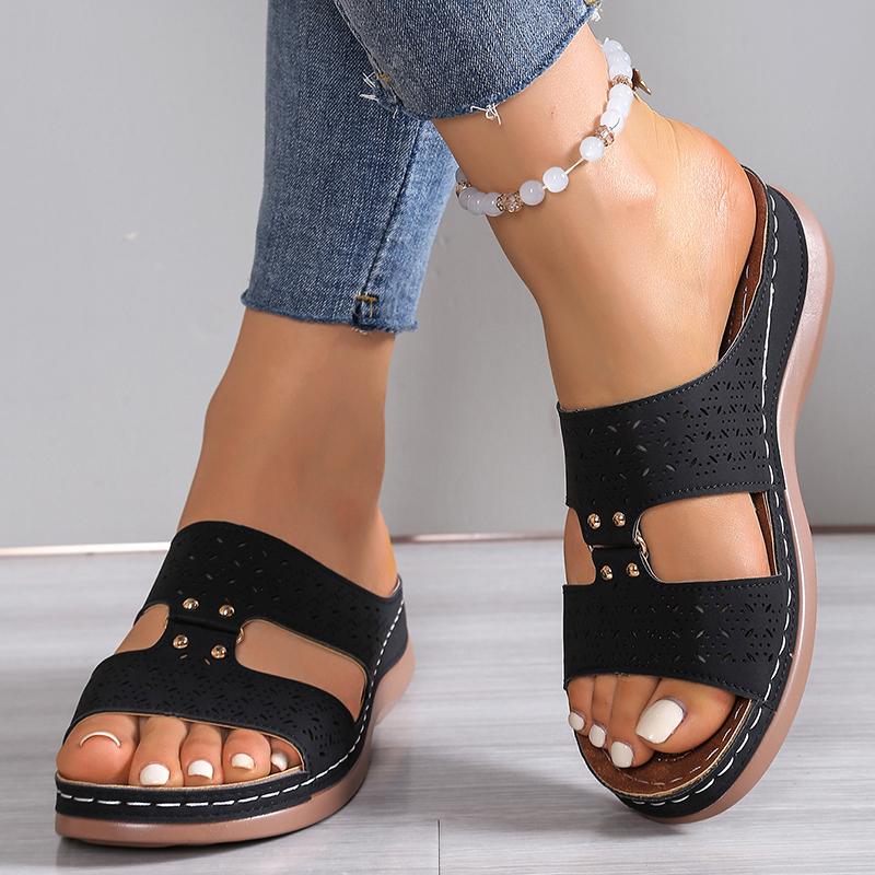 

Мода 2025 Женские сандалии на платформе в римском стиле Новые повседневные большого размера Слипоны Ажурные Повседневные балетки Кожаные Удобные клинья 36