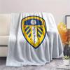 Leeds United, vzorovaná flanelová deka, vysoká kvalita, pohodlná pro všechna roční období, domácí dekorace, teplo a pohodlí, ideální jako dárek.